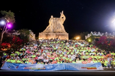 马踏星辰&middot;逐梦山海 - 2026年第一场鹿回头荧光夜跑在鹿城晚风中顺利完赛！