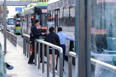 宏迷集合！坐公交赴王力宏「最好的地方」演唱会攻略来啦