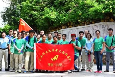 三亚发布 | 9年支教新疆！三亚这支志愿者服务队获“全国民族团结进步模范集体”